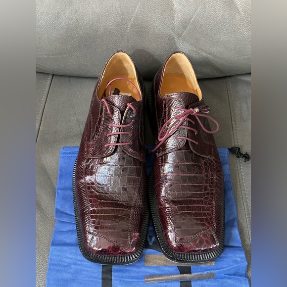 David Eden Burgandy Shoes sz 10. main image 8